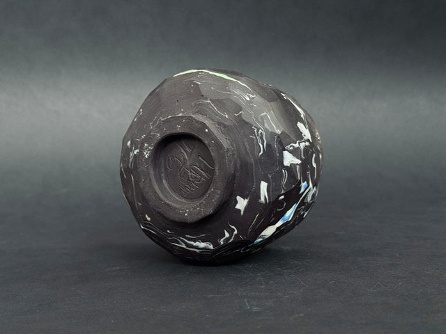 Porcelain black, marbled, tea bowl