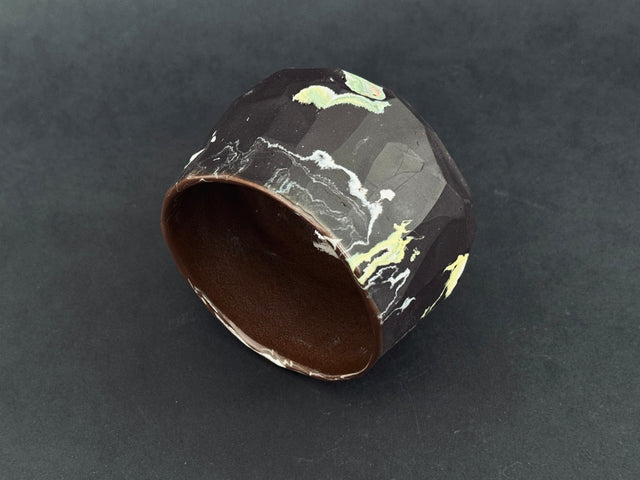 Porcelain black, marbled, tea bowl