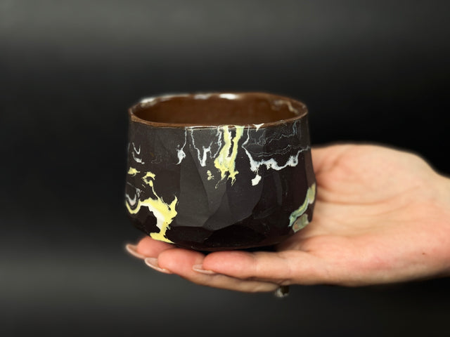 Porcelain black, marbled, tea bowl